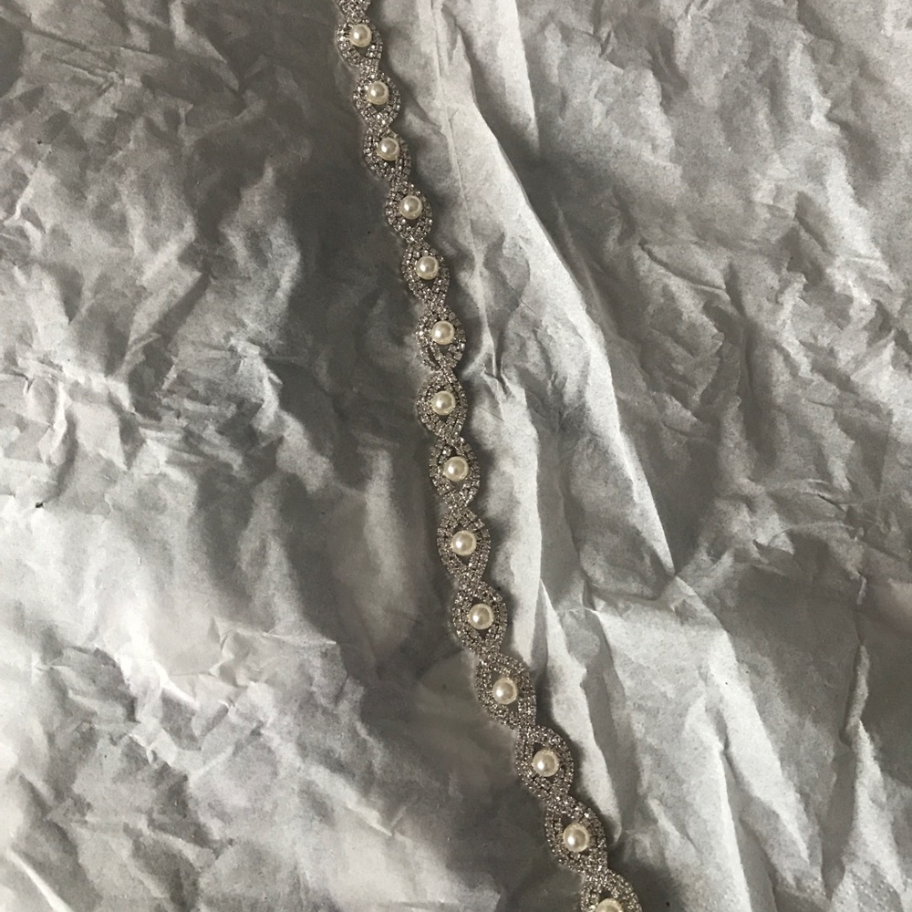 Wedding head piece